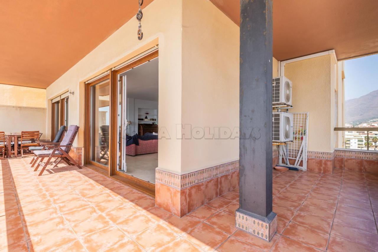 Los Reales 8C Estepona Kültér fotó